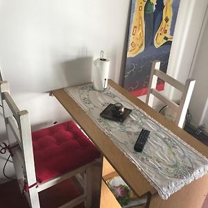 Habitacion Super Comoda En Casa Particular Con Bano Compartido